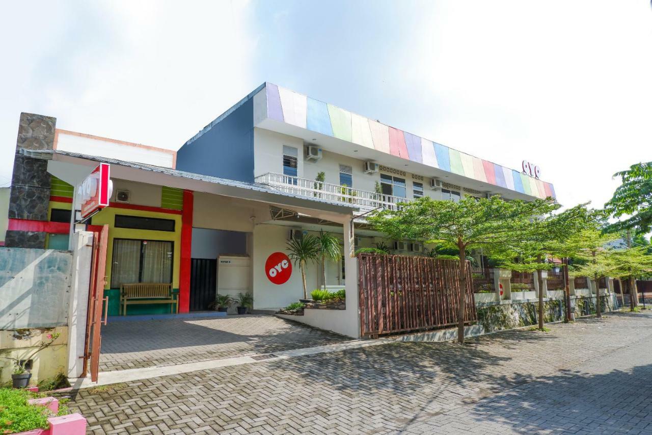 New Mira Hotel Semarang Eksteriør bilde