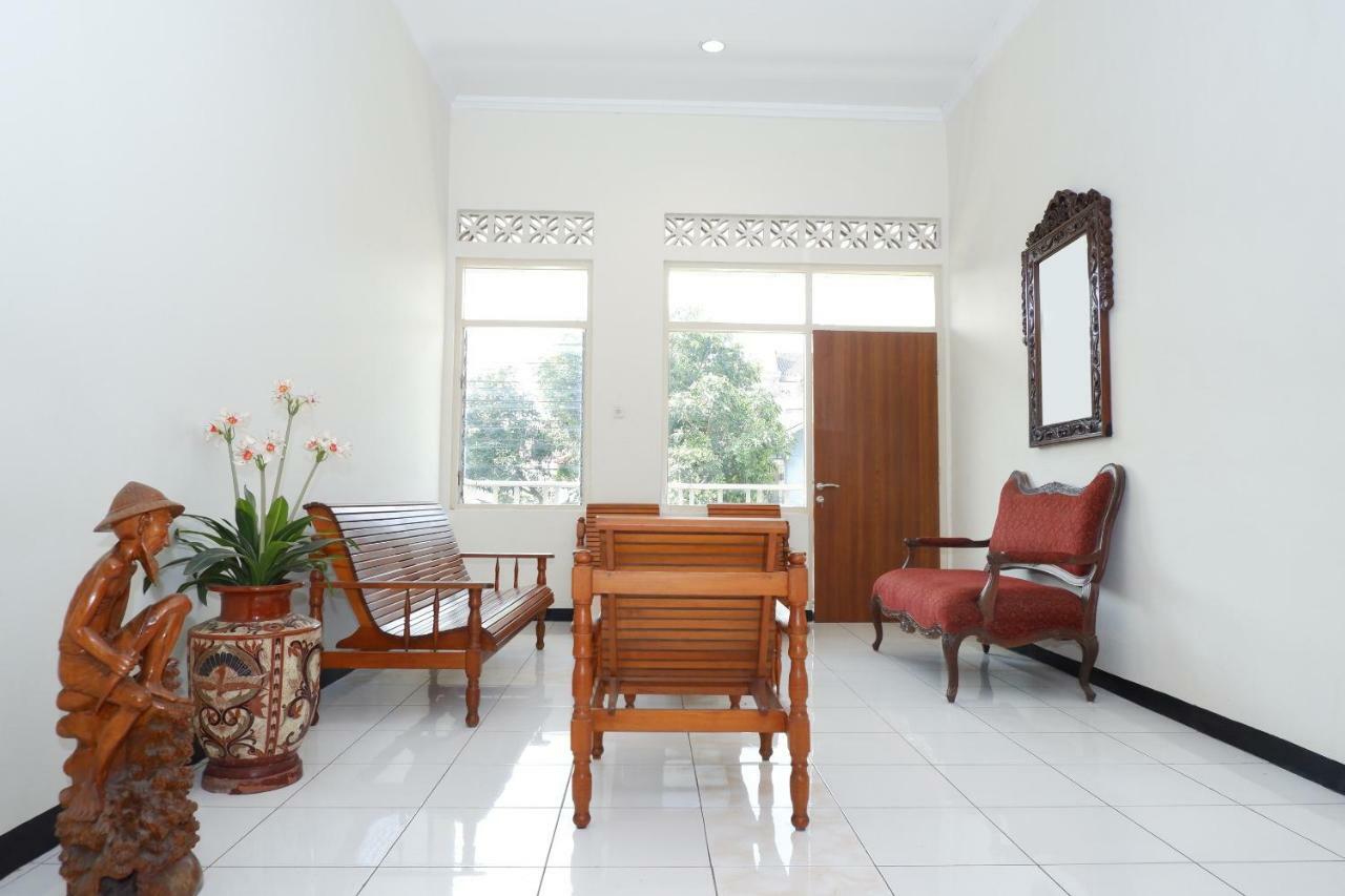 New Mira Hotel Semarang Eksteriør bilde