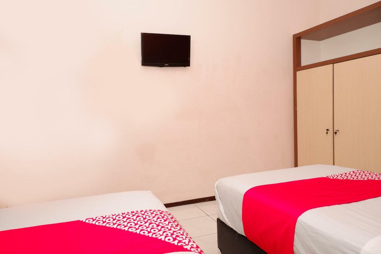 New Mira Hotel Semarang Eksteriør bilde