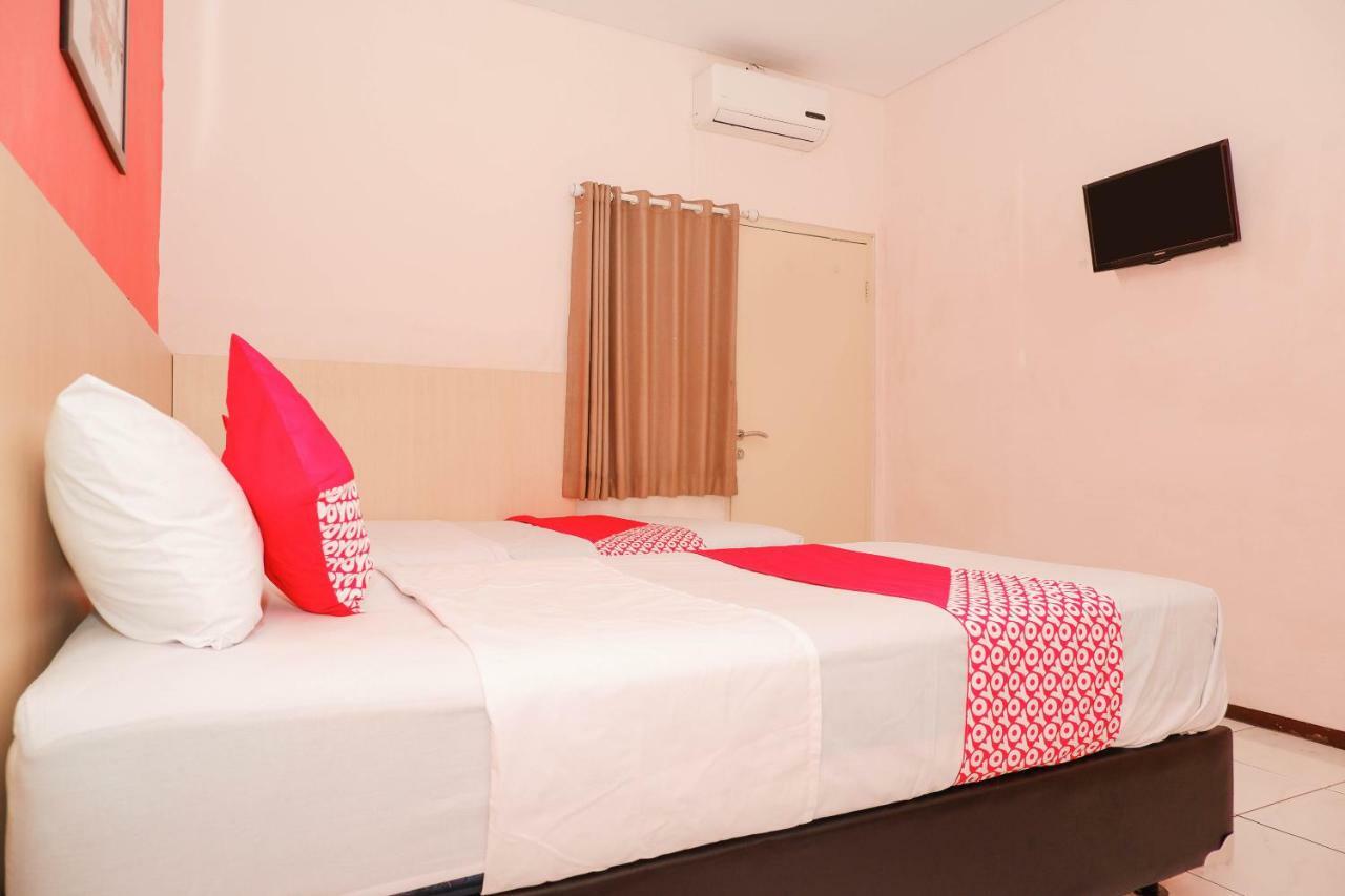 New Mira Hotel Semarang Eksteriør bilde