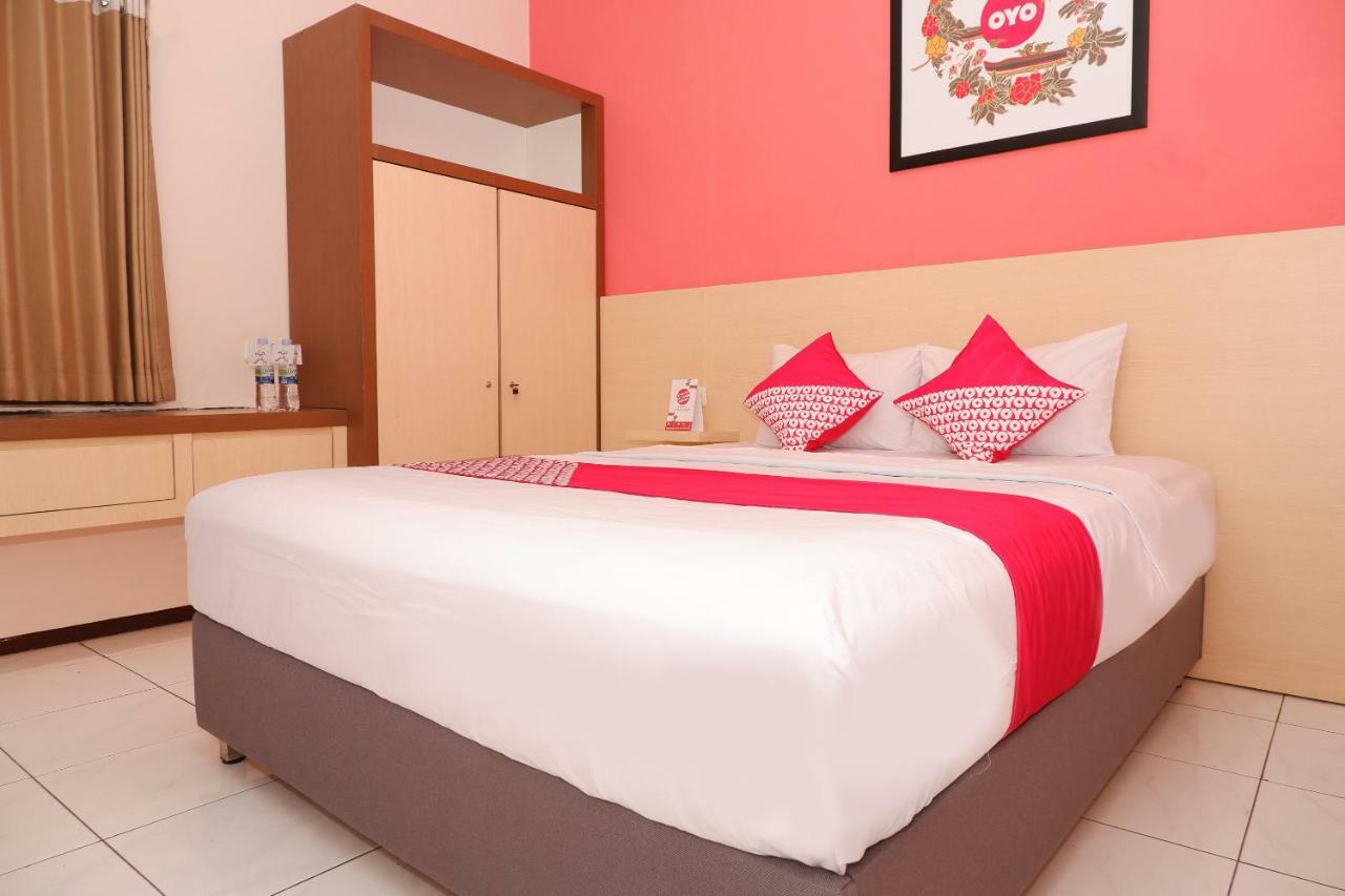 New Mira Hotel Semarang Eksteriør bilde